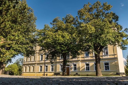 Gymnázium Čakovice