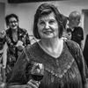 Urna na prázdném jevišti